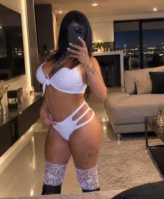 Valentinna la Tucu – Travestis Buenos Aires